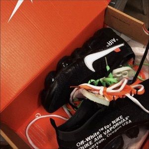 Off-White Vapormaxes